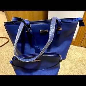 Faux leather blue handbag snd tote